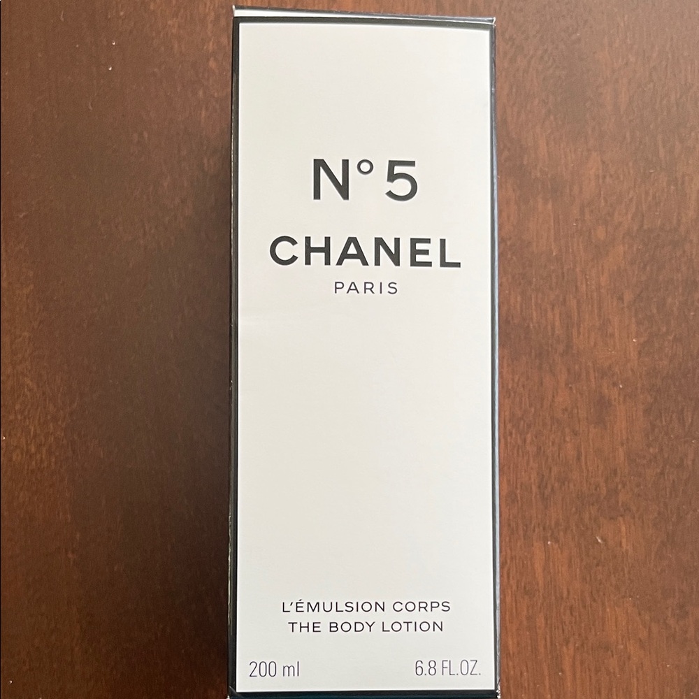 BOX ONLY of Chanel  N°5 Body Lotion in White